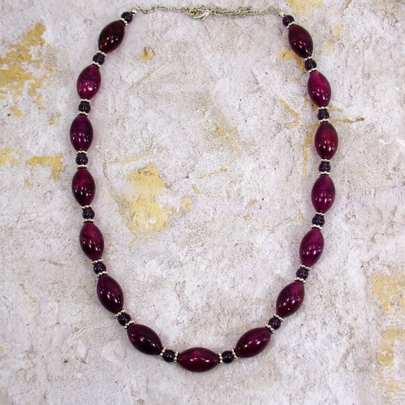Purple bead necklace with tube shape purple beads and round purple glass beads - Picture 6 of 8